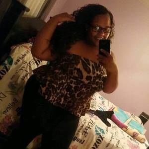 Meet your Posher, Mia